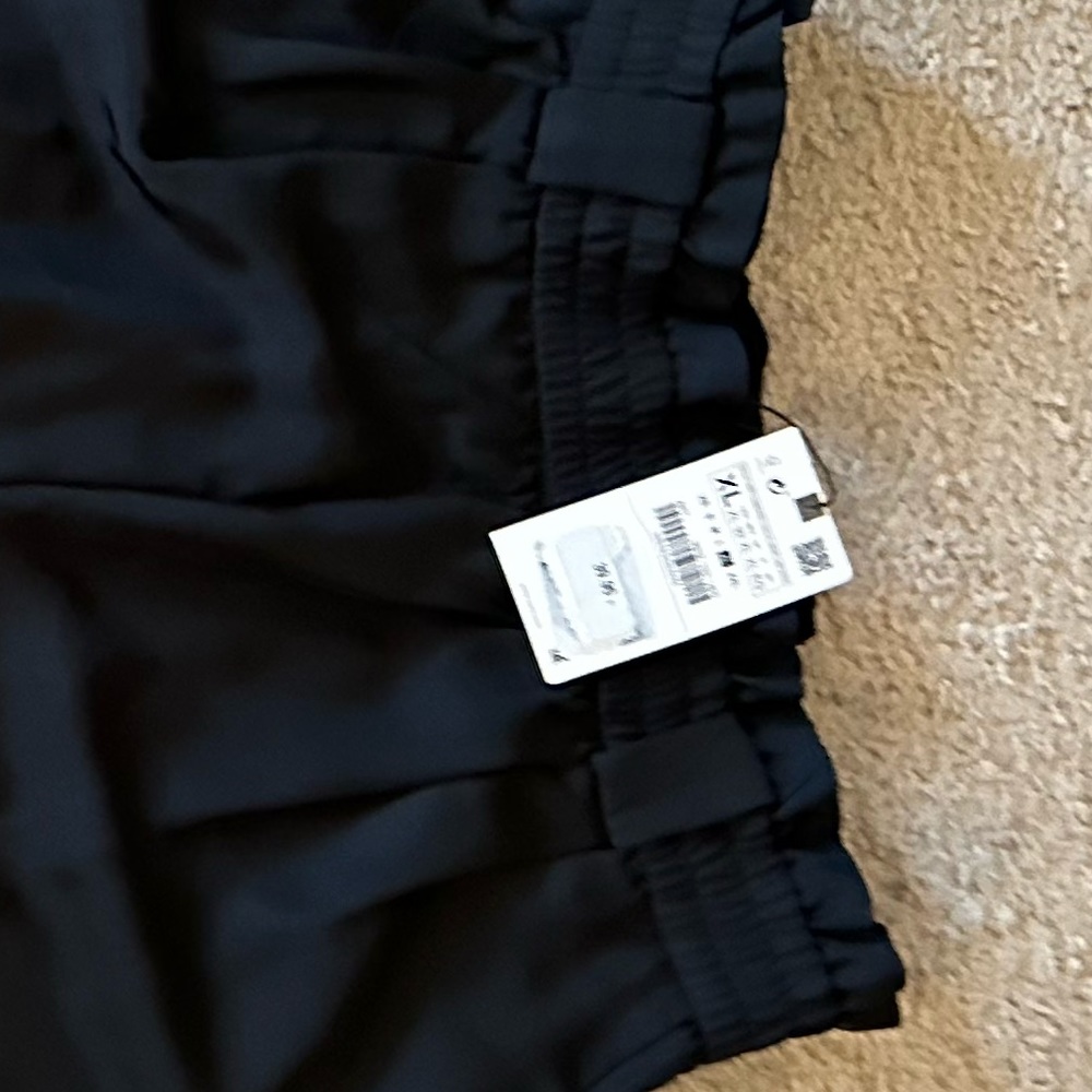 Zara pants- new with tags!!